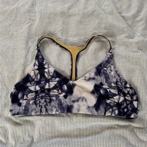 LULULEMON SIZE 10 ARISE BRA